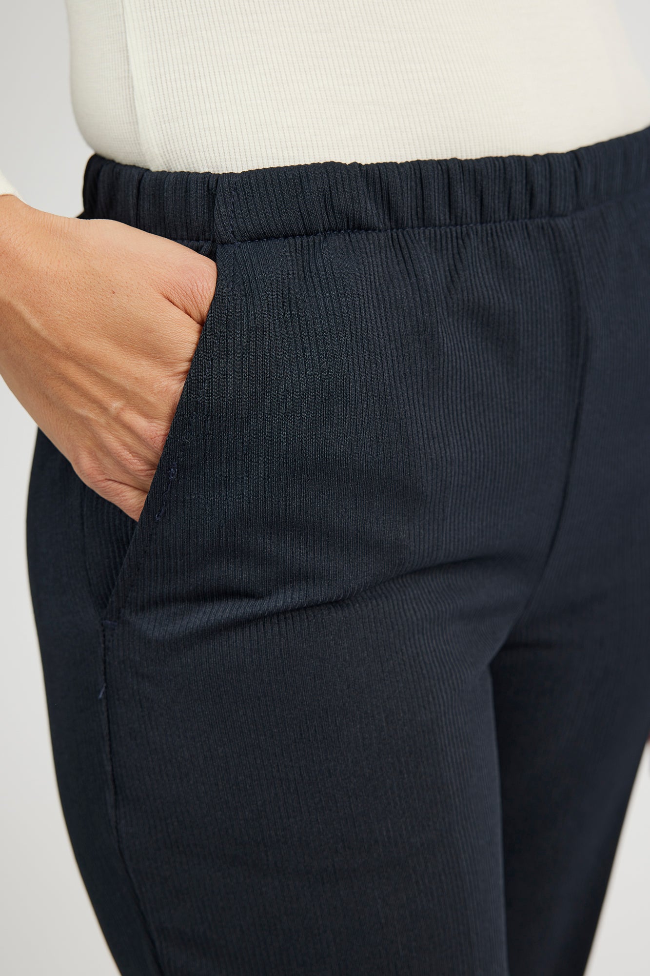 Anna Bukser - Navy - Regular Fit -  Elastik i Taljen
