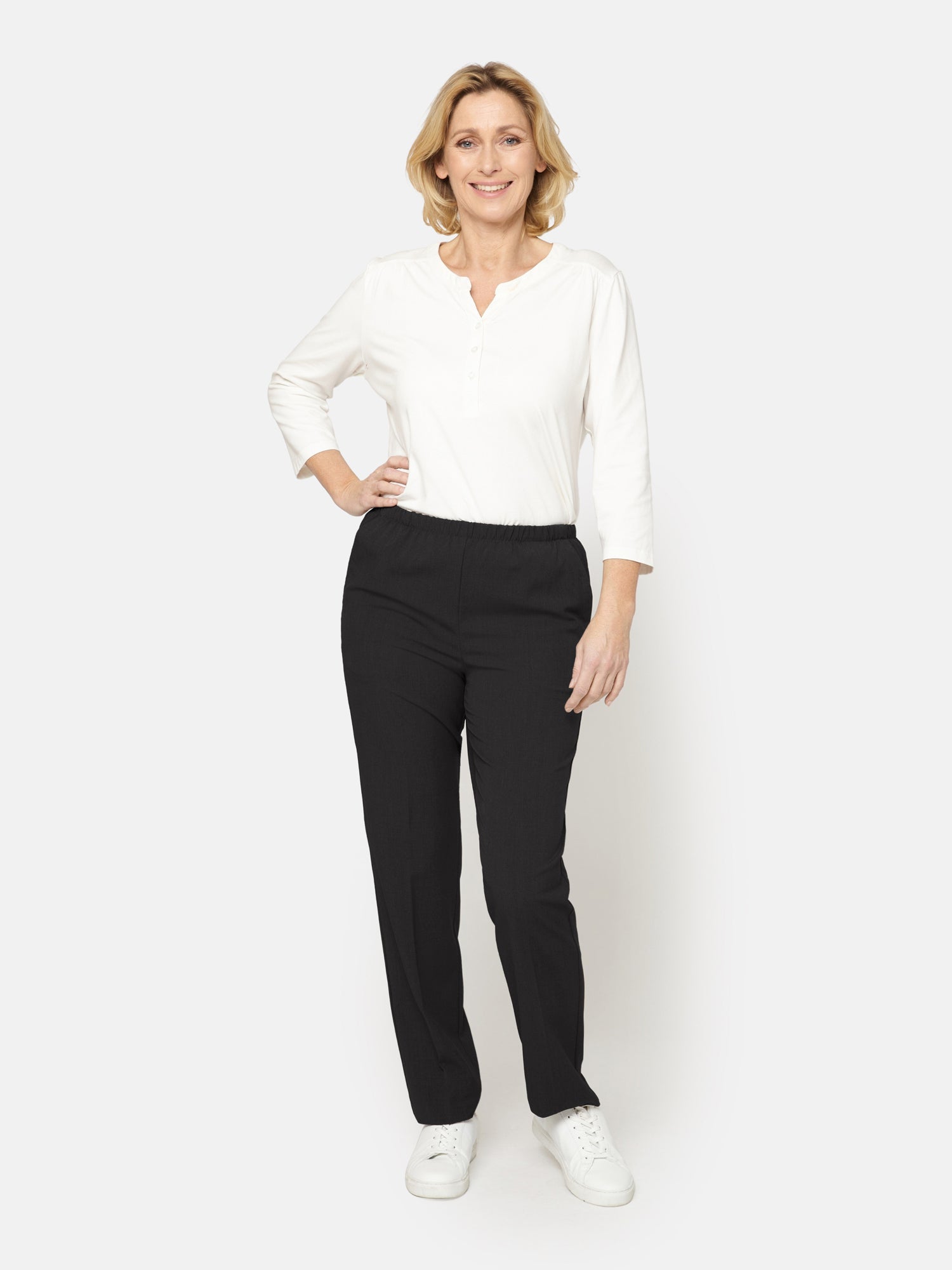 Sofie Bukser - Sort - Slim Fit / Elastik i Taljen