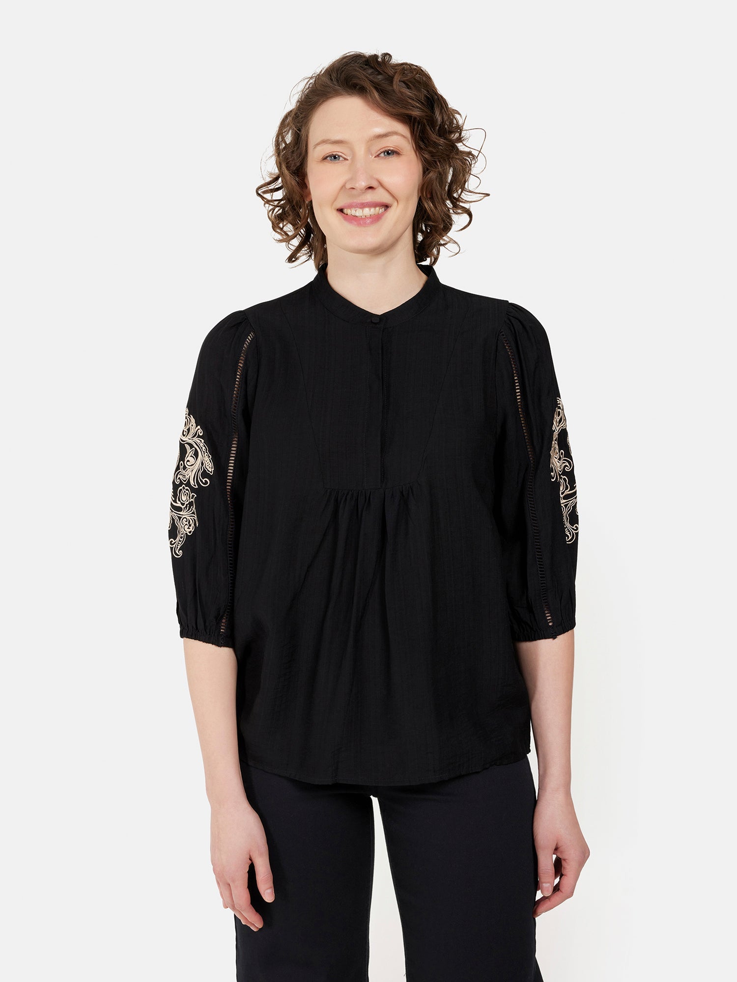 Bluse - Sort - Broderie Detalje