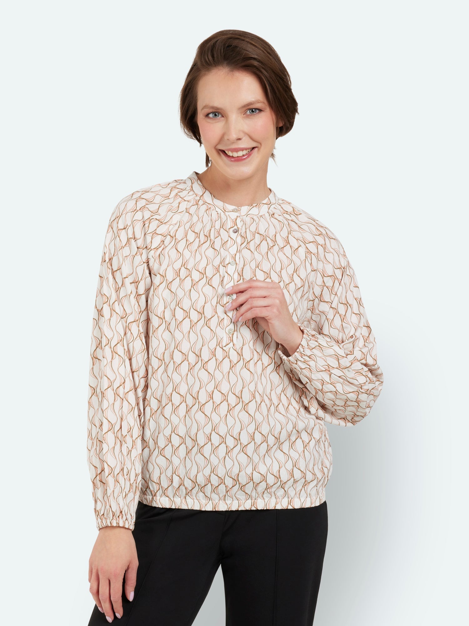 Bluse - Råhvid - Elastisk Ribkant