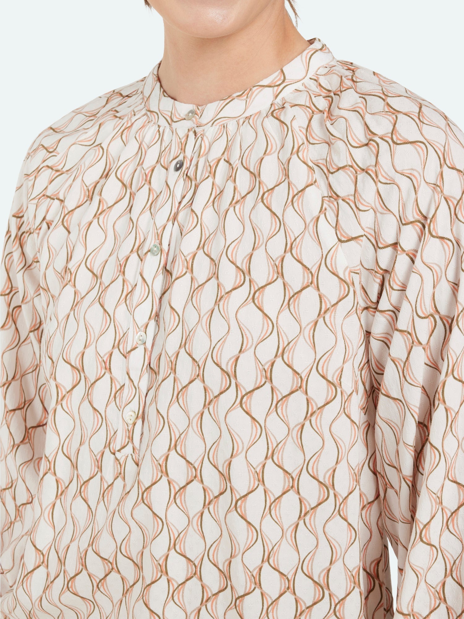 Bluse - Råhvid - Elastisk Ribkant
