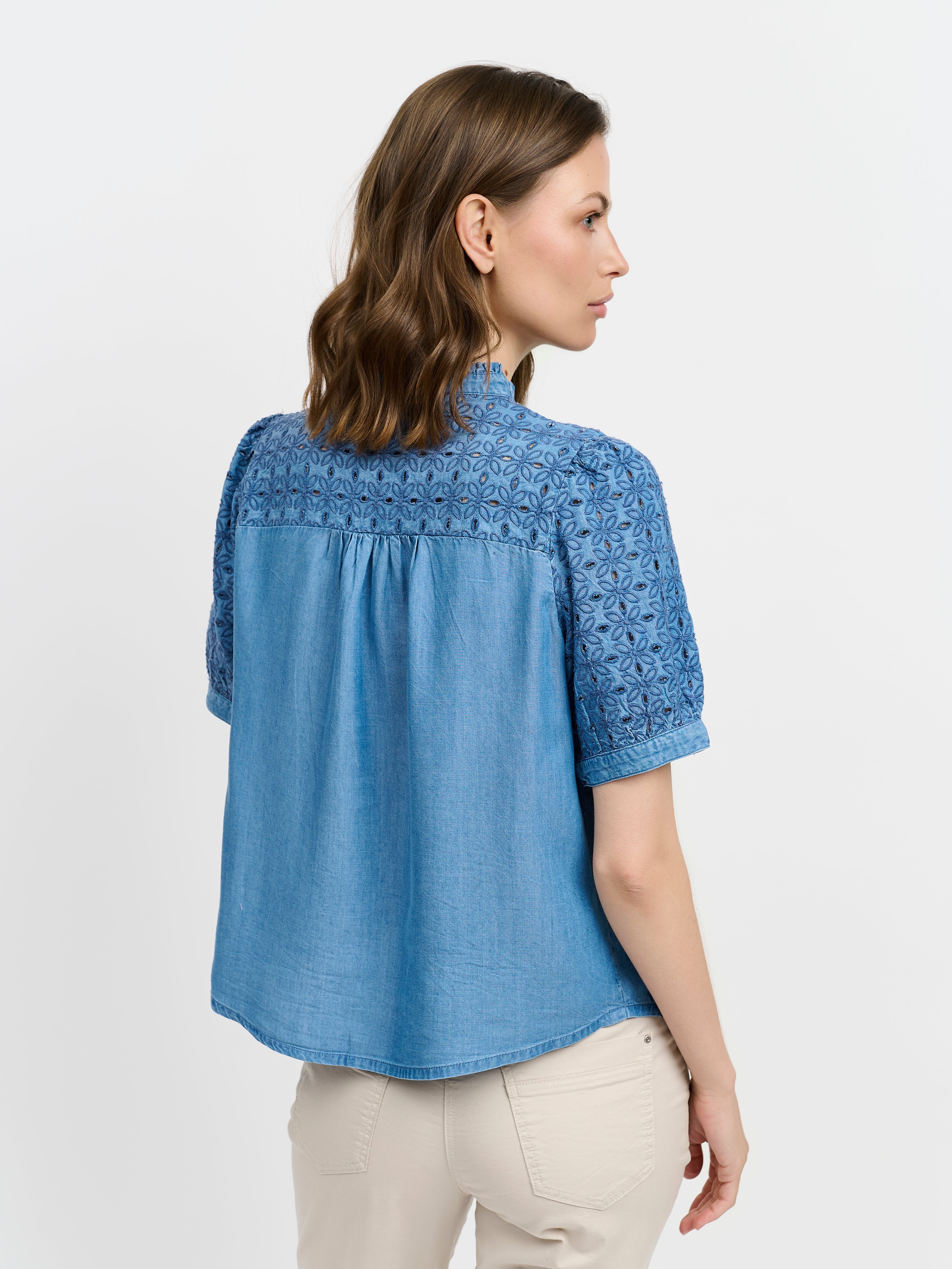 Kortærmet Denim Skjorte - Blå - Broderie Anglaise