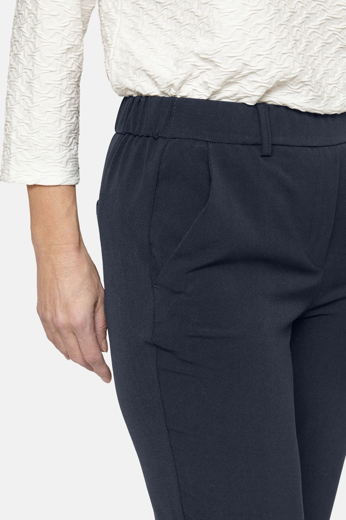 Anna Bukser - Sort - Regular Fit - Elastik i Taljen