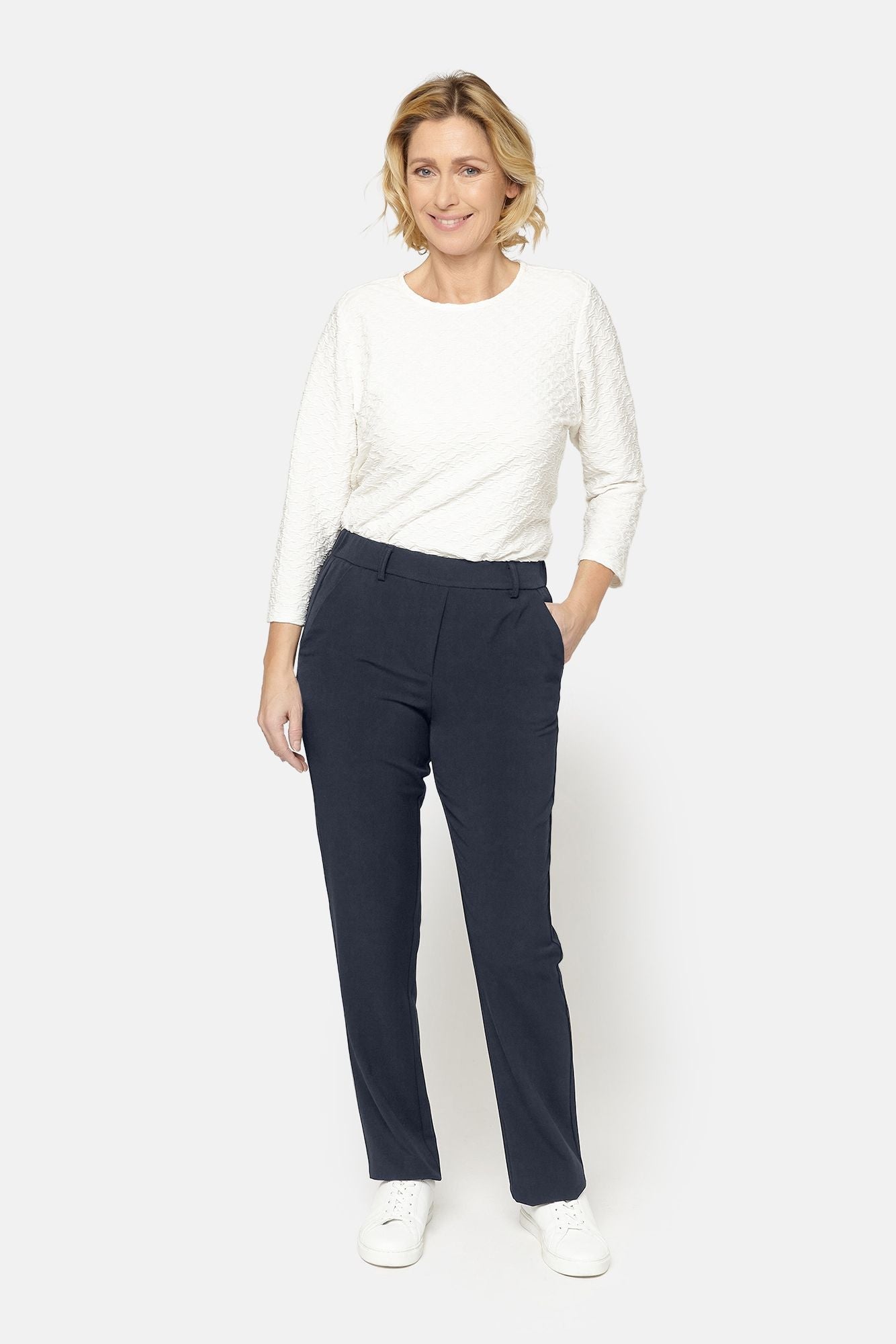 Anna Bukser - Sort - Regular Fit - Elastik i Taljen