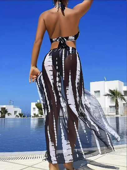 Signe – 2-delt stribet bikini med halterneck og ringdetaljer i blå – Fiora Nord København